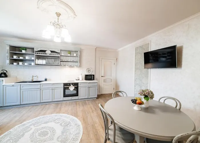 Lux On Duhnovicha Street .free Parking. Uzhhorod