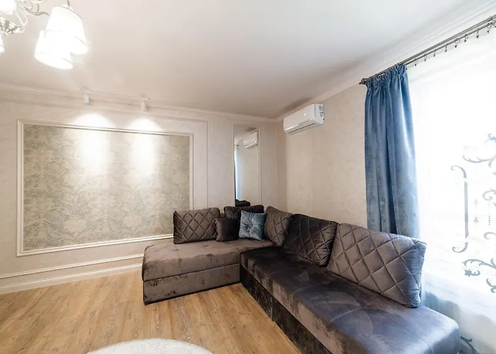 Lux On Duhnovicha Street .free Parking. Apartment