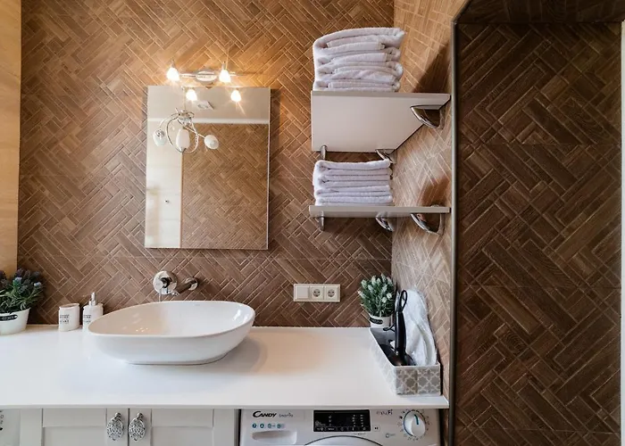 Lux On Duhnovicha Street .free Parking. Uzhhorod