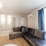 Lux On Duhnovicha Street .free Parking. Apartman