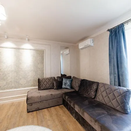 Lux On Duhnovicha Street .free Parking. Apartamento